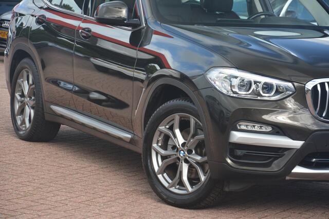 BMW X3 xDrive20i High Executive | Navigatie | Panoramadak | Sportstoelen | Stoelverwarming | Full LED | NL auto!! |