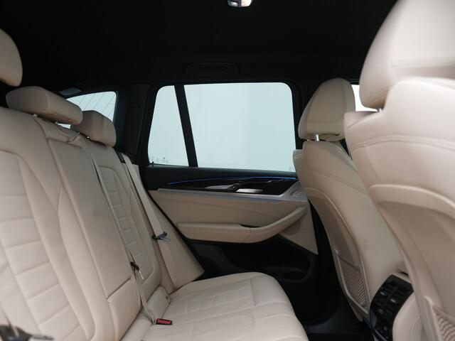 BMW X3 xDrive30e Advantage PHEV 293pk Dealer O.H | Trekhaak Af Fabriek | Head Up | Camera | Adaptief Onderstel | Cruise Control | Sportstoelen Verwarmd | Keyless | BLIS | Apple Carplay | Adaptive LED | Navigatie | Virtual | DAB | 18"L.M | Plug In Hybrid |