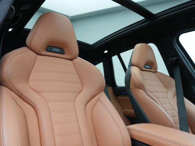 BMW X3 xDrive30e M Sport PHEV 293pk Dealer O.H. | Panodak | Adaptive Cruise | Head Up | 360 Camera | Harman / Kardon | Lederen Competition Stoelen Memory & Verewarmd | Stuur Verwarmd | Blis | Adaptive LED | Apple Carplay | Sfeerverlichting | Plug In Hybrid |