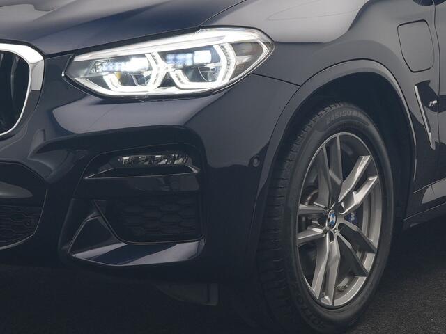 BMW X3 xDrive30e M Sport PHEV 293pk Dealer O.H. | Panodak | Adaptive Cruise | Head Up | 360 Camera | Harman / Kardon | Lederen Competition Stoelen Memory & Verewarmd | Stuur Verwarmd | Blis | Adaptive LED | Apple Carplay | Sfeerverlichting | Plug In Hybrid |