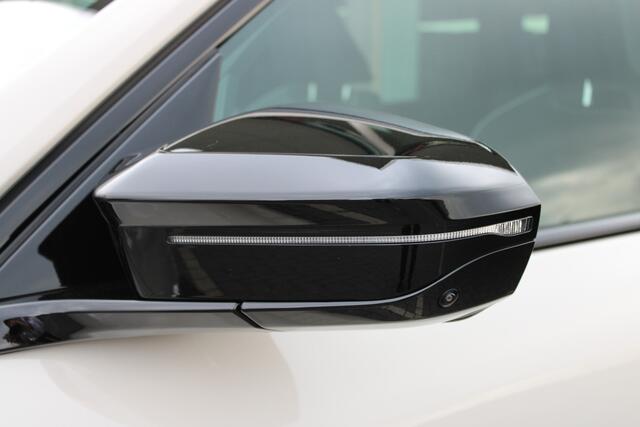 BMW X3 M50 Automaat / Trekhaak / Panoramadak / Sportstoelen / Comfort Access / Harman Kardon / Adaptieve LED / Parking Assistant Professional