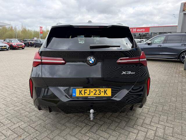 BMW X3 20 xDrive M Sport Panoramadak Trekhaak Leder ACC LED Achteruitrijcamera Stuurwielverwarming Carplay