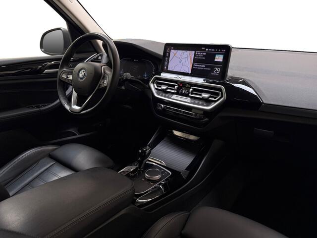 BMW X3 xDrive30e I 360 Camera I Cruise Control I Leder I Grote Navi I Stoelverwarming I Elek. Achterklep I CarPlay I Dodehoekdetectie I