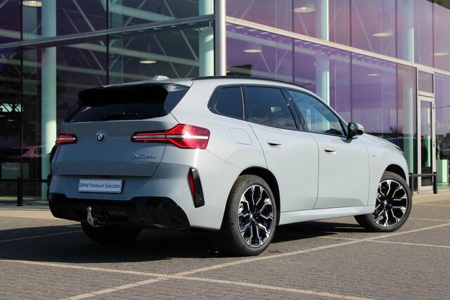 BMW X3 30e xDrive M Sport Automaat / Panoramadak / Trekhaak / Sportstoelen / Achteruitrijcamera / Comfort Access / Adaptieve LED / Stoelverwarming