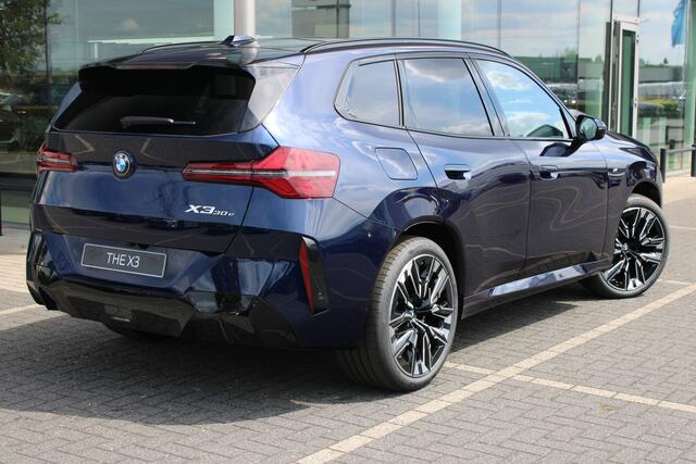 BMW X3 30e xDrive M Sport Automaat / Panoramadak / Trekhaak / Sportstoelen / Comfort Access / Parking Assistant Plus / Adaptieve LED / Stuurverwarming