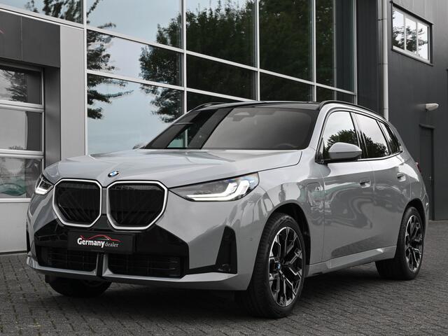 BMW X3 30e xDrive 300pk M-Sportpakket Pano E-Zetels 20-Inch Keyless Camera E-Trekh LED M-Brooklyn
