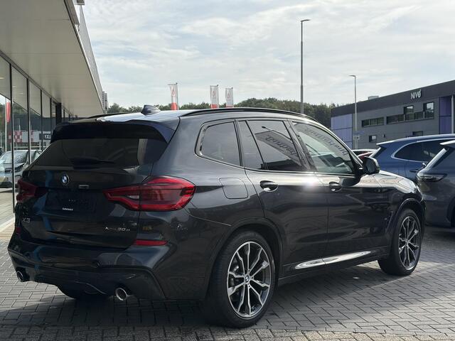 BMW X3 xDrive30e Executive | M pakket | Trekhaak | LED koplampen | Keyless entry | Elektrsiche achterklep | Live Cockpit Professional | Elektrisch verstelbare stoel(en) met geheugen | Houtafwerking interieur | Voorstoelen verwarmd