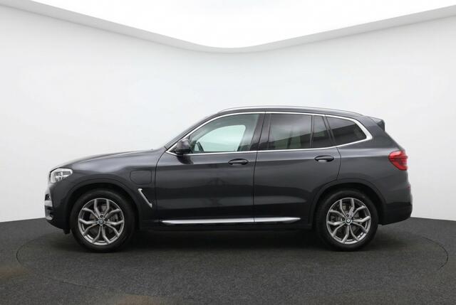 BMW X3 xDrive30e High Executive M Sport Stuur l Panoramadak | Harman Kardon | 360° | Trekhaak | Adaptive Cruise