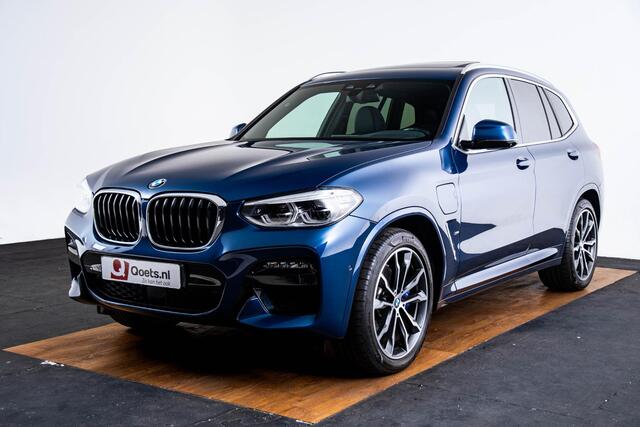 BMW X3 xDrive30e High Executive M Sport - Trekhaak - Panoramadak - Driving/Parking assistant plus - Comfort Access - Stoelverwarming voor/achter - Head up - Harman Kardon - Ambiance verlichting -