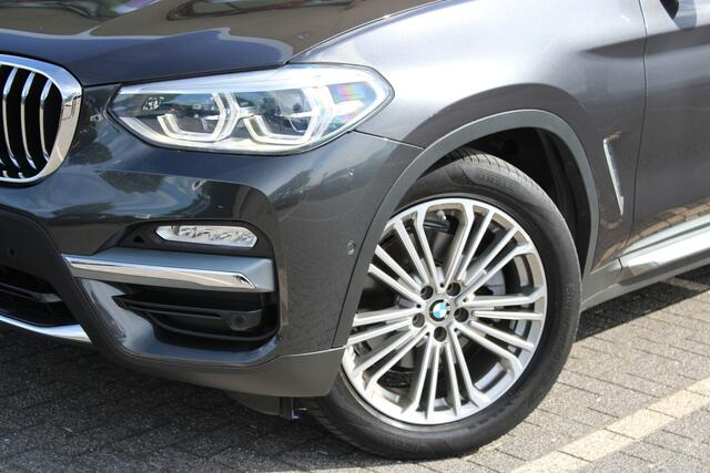 BMW X3 xDrive20i High Executive Automaat / Comfort Access / Achteruitrijcamera / Head-Up / Harman Kardon / Stoelverwarming / Active Cruise Control