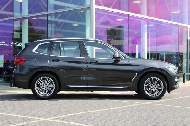 BMW X3 xDrive20i High Executive Automaat / Comfort Access / Achteruitrijcamera / Head-Up / Harman Kardon / Stoelverwarming / Active Cruise Control
