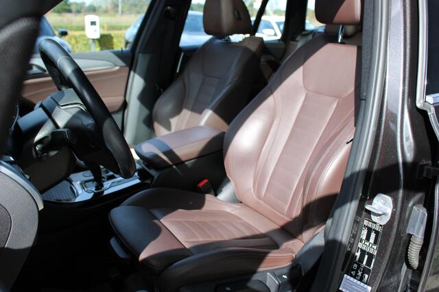 BMW X3 xDrive20i High Executive Automaat / Comfort Access / Achteruitrijcamera / Head-Up / Harman Kardon / Stoelverwarming / Active Cruise Control