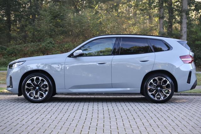 BMW X3 30e xDrive M-Sport | Pano | H&K | HUD | 360 | ACC | Keyless | Memory | Adap LED | Alarm kl.3 | Interieur camera | Etc.
