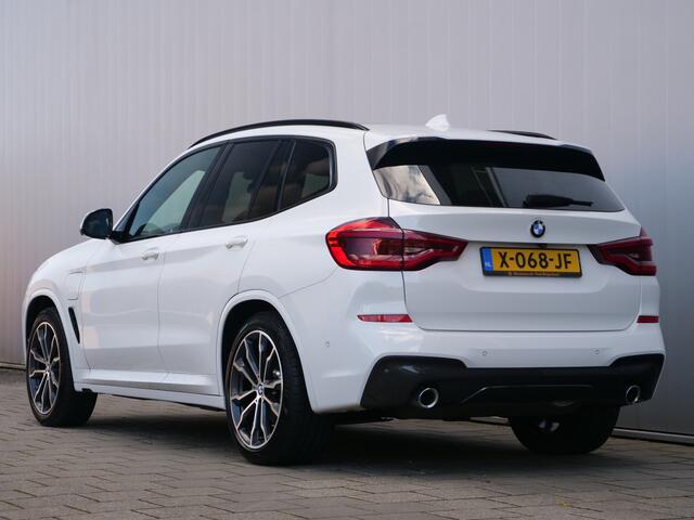 BMW X3 xDrive30e High Executive 292 Pk Automaat M-Pakket / Navi / DAB / Apple Carplay / 360 camera / Pano-dak