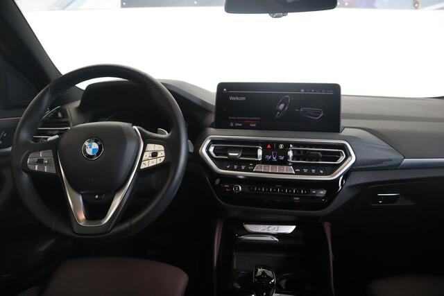 BMW X4 xDrive20i Business Edition Plus / Panoramadak / Stuurwielverwarming / Ambient Air