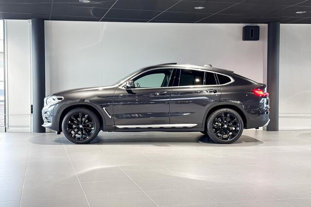 BMW X4 xDrive20i High Executive | Glazen Panoramadak | Comfort Access | Stoelverwarming | Head-Up Display |
