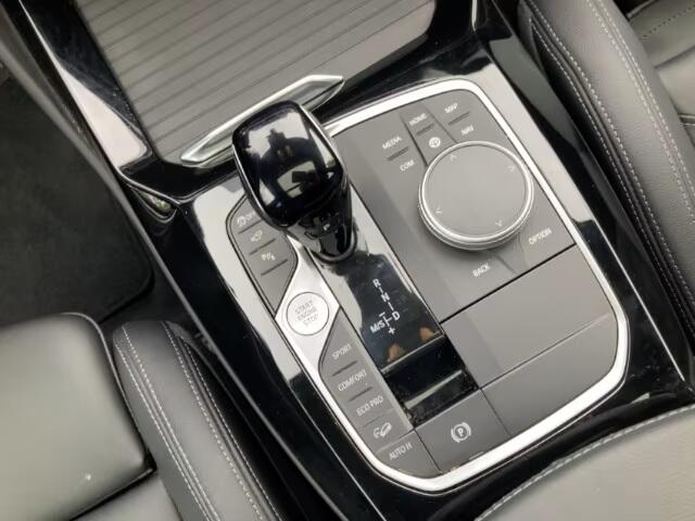 BMW X4 M40i 360 PK ACC Trekhaak Panoramadak Head-Up Stuurverwarming Standkachel Memory 21 Inch