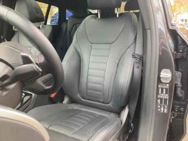 BMW X4 M40i 360 PK ACC Trekhaak Panoramadak Head-Up Stuurverwarming Standkachel Memory 21 Inch