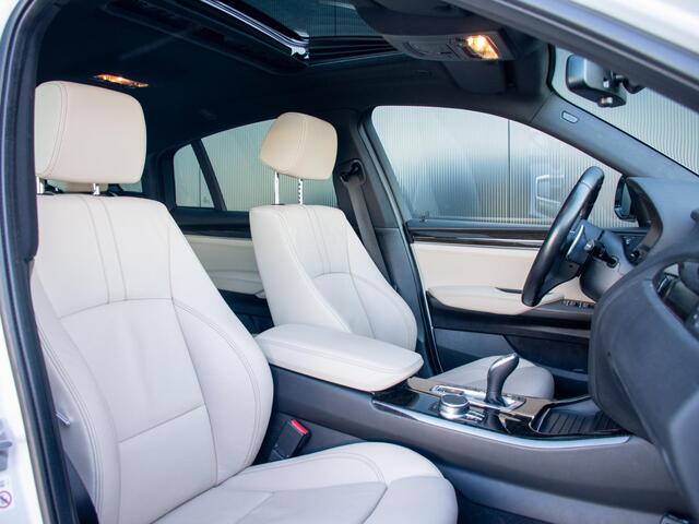 BMW X4 xDrive35i High Executive M Sport Edition | M-Sport | Schuif kanteldak | Stoelverwarming | Head-Up Display | Achteruitrijcamera |