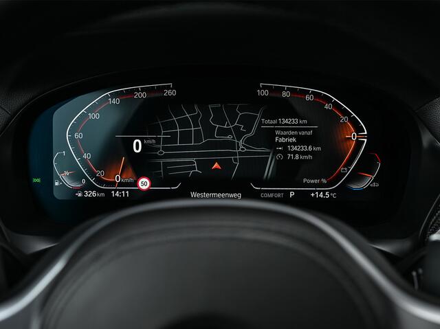 BMW X4 xDrive 20i High Executive M-Sport Pro | Panoramadak | NL-auto | Carbon pakket | Comfort Access | BMW Laser | Stoel- en stuurwiel verwarming | Hifi | Ambiance interieur | Trekhaak