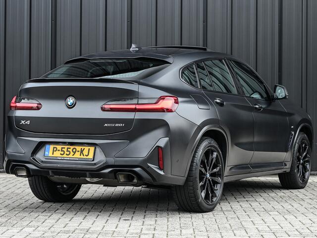 BMW X4 xDrive 20i High Executive M-Sport Pro | Panoramadak | NL-auto | Carbon pakket | Comfort Access | BMW Laser | Stoel- en stuurwiel verwarming | Hifi | Ambiance interieur | Trekhaak