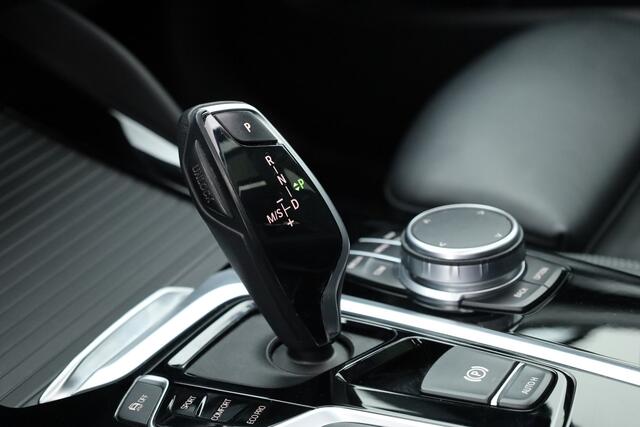 BMW X4 M40i High Executive Edition | Pano | Elek. Trekhaak | Stoelvent. | Memory | Keyless | 360cam | HUD | Stoel- Stuurverw.