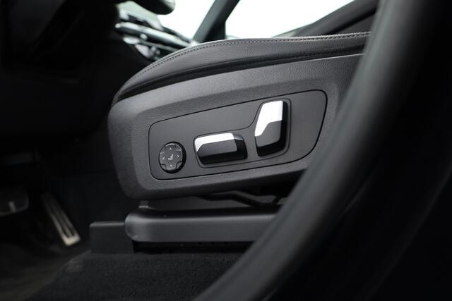 BMW X4 M40i High Executive Edition | Pano | Elek. Trekhaak | Stoelvent. | Memory | Keyless | 360cam | HUD | Stoel- Stuurverw.