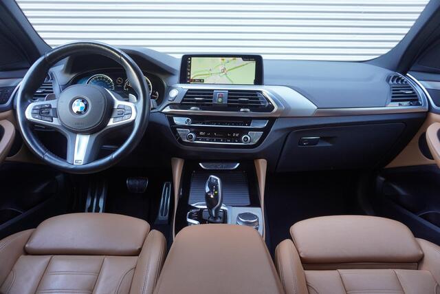 BMW X4 xDrive30i High Executive | 20 inch LM M Dubbelspaak | Trekhaak met elektrisch wegklapbare kogel | HiFi System | BMW Head-Up Display | Achteruitrijcamera
