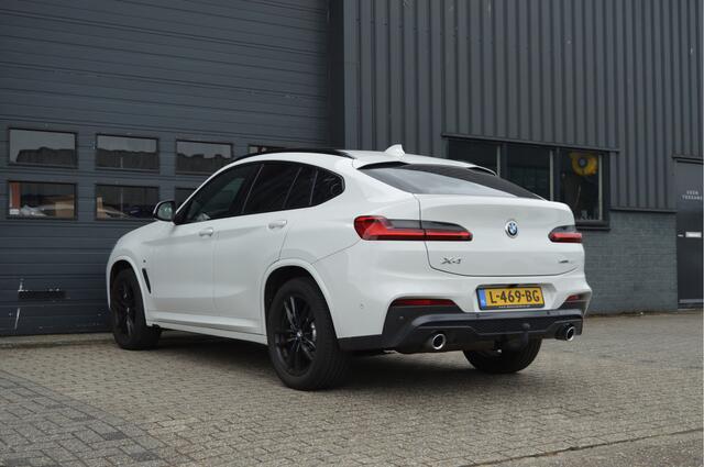BMW X4 xDrive20i High Executive | M-PAKKET | PANO | TREKHAAK | HUD | HIFI | CAM |