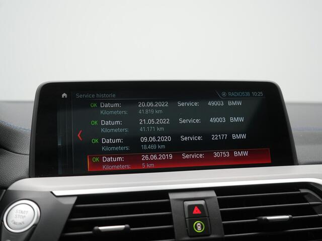 BMW X4 M40i M Sport 354pk | Trekhaak Af Fabriek | Panodak | Head Up | Adaptive Cruise | 360 Camera | Adaptief Onderstel | Lederen Sportstoelen Memory & Verwarmd | 21"L.M | Keyless | Blis | Sfeerverlichting | Apple Carplay |