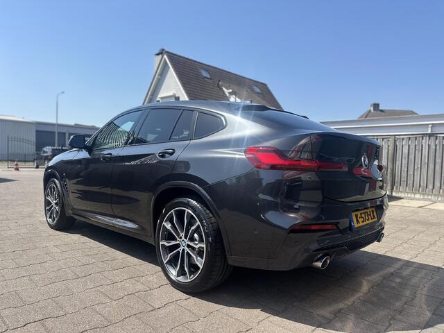 BMW X4 xDrive20i Org NL 1ste eigenaar M Sport