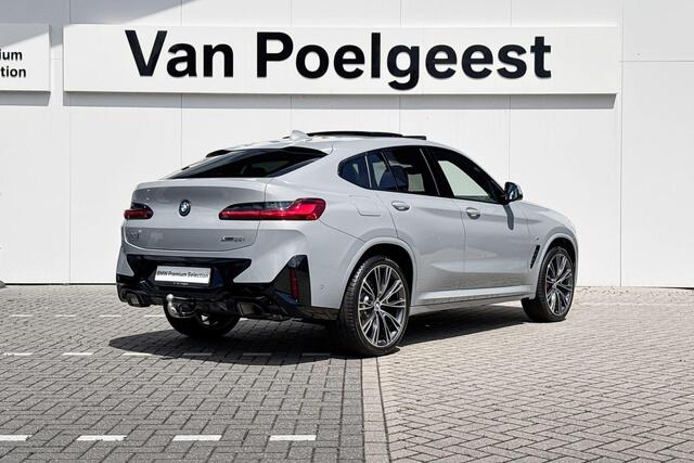 BMW X4 xDrive30i | Head-Up Display | M Sport | Trekhaak | Panoramadak |