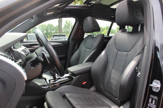 BMW X4 xDrive20i High Exe. M Sport / Panoramadak / 360Camera / Leder / 20'' / Harman Kardon / Navigatie / Dodehoek / DAB / Stoelverwarming / ACC