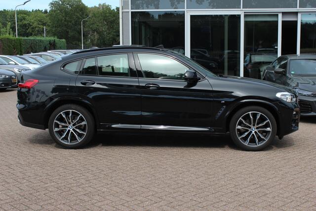 BMW X4 xDrive20i High Exe. M Sport / Panoramadak / 360Camera / Leder / 20'' / Harman Kardon / Navigatie / Dodehoek / DAB / Stoelverwarming / ACC