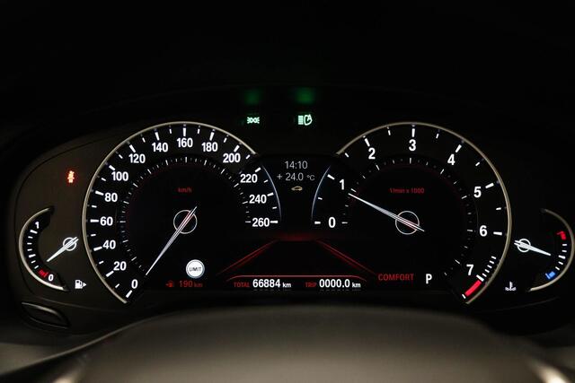 BMW X4 xDrive20i X-Line High Executive | PANORAMADAK | HEAD UP | STUURVERWARMING | TREKHAAK | 19"