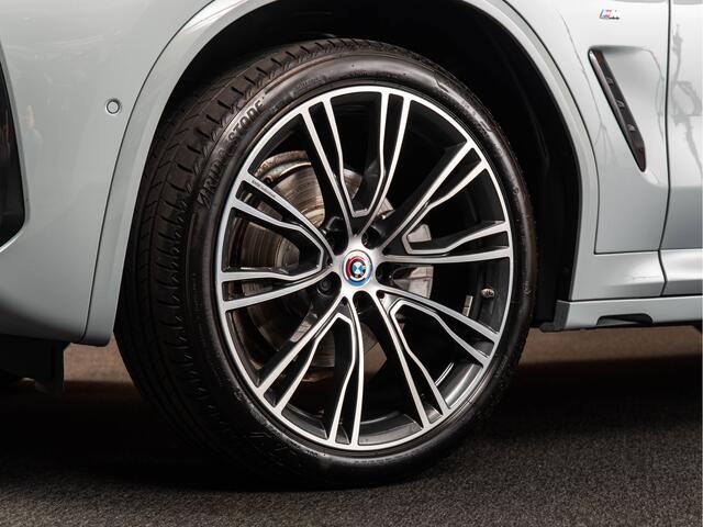 BMW X4 xDrive20i M-SPORT | PANO | H/K | 21"