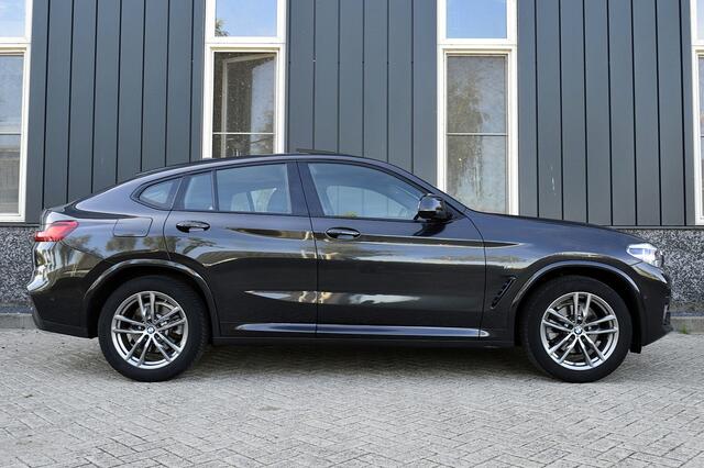 BMW X4 xDrive20i M Sport Rijklaarprijs-Garantie Panorama dak Trekhaak Leder Camera Apple/Android Airco
