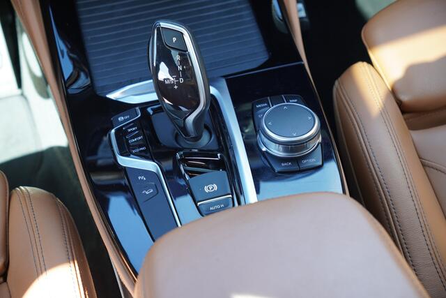 BMW X4 xDrive20i High Executive M-Sport / BTW / Panoramadak / Stoelverwarming / Camera /