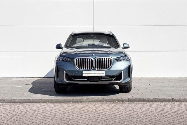 BMW X5 xDrive50e Launch Edition