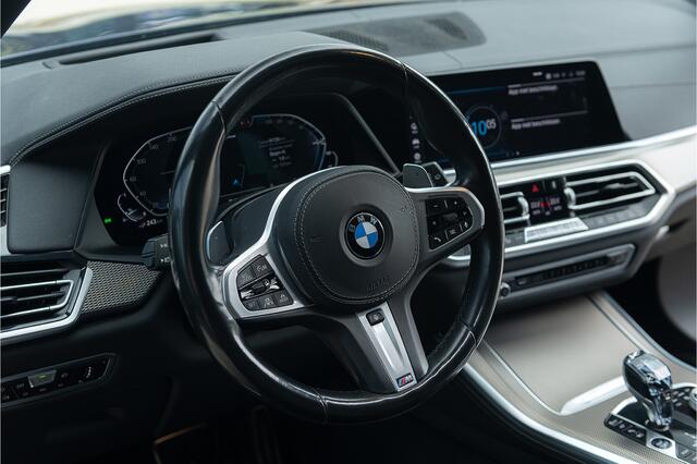 BMW X5 xDrive45e M-Sport ACC Pano Laser Kristal Head Up Skylounge Massage Stoelvent. Trekhaak