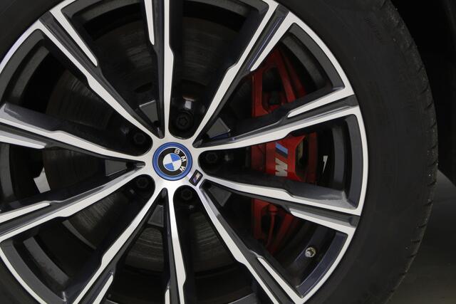 BMW X5 xDrive45e M-Sport | Panorama | Trekhaak | CoPilot | Stoelventilatie | Laser