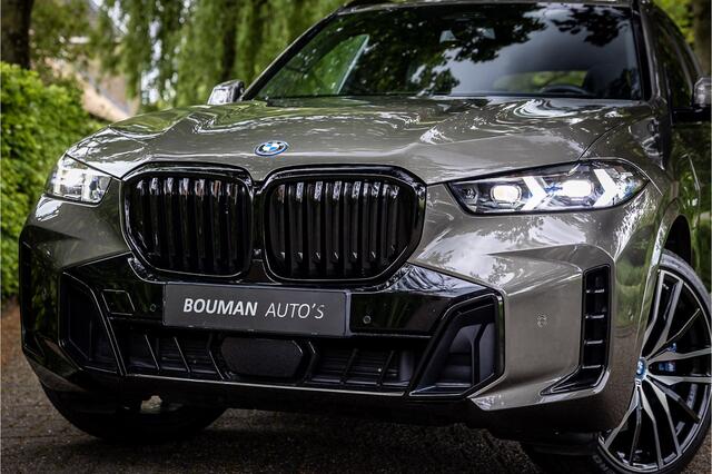 BMW X5 xDrive50e M Sport 22" Manhattan Head Up ACC Harman Kardon Pano