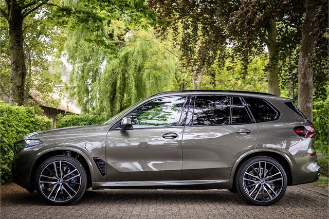 BMW X5 xDrive50e M Sport 22" Manhattan Head Up ACC Harman Kardon Pano