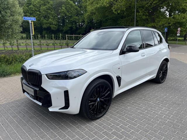 BMW X5 xDrive50e M Sport Pano B&W