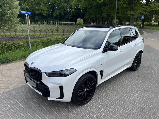 BMW X5 xDrive50e M Sport Pano B&W