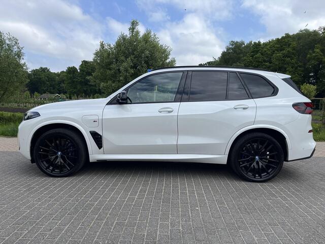 BMW X5 xDrive50e M Sport Pano B&W