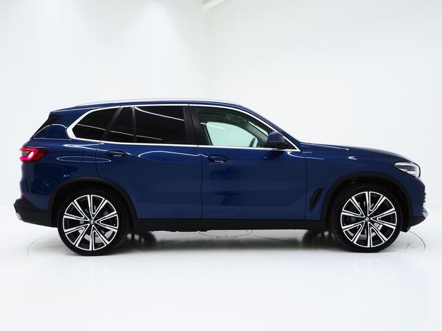BMW X5 xDrive45e High Executive | Panoramadak | Luchtvering | Keyless | Camera | Carplay | Trekhaak