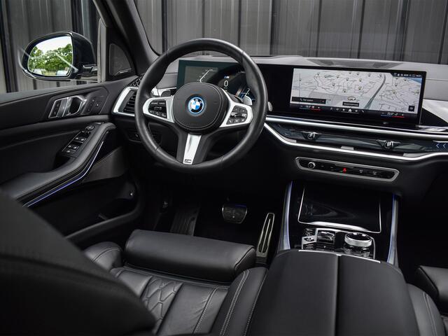 BMW X5 xDrive50e M-SPORT PRO | PANORAMADAK | SKYLOUNGE | COMFORT STOELEN | 360 CAMERA | HEAD UP | ELEKTR. TREKHAAK | AMBIENT VERLICHTING