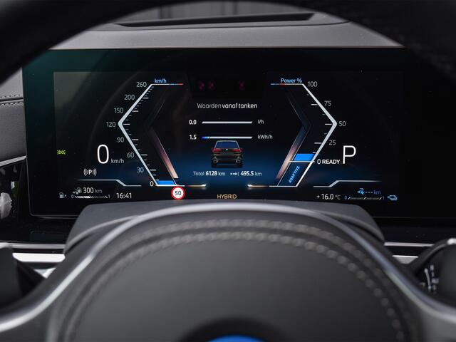 BMW X5 xDrive50e M-SPORT PRO | PANORAMADAK | SKYLOUNGE | COMFORT STOELEN | 360 CAMERA | HEAD UP | ELEKTR. TREKHAAK | AMBIENT VERLICHTING