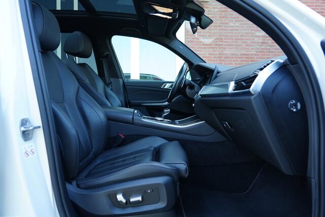 BMW X5 xDrive45e M Sport High Executive 394pk Panoramadak/HUD/HK/Camera